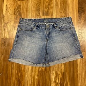 LOFT light wash roll cuff denim shorts